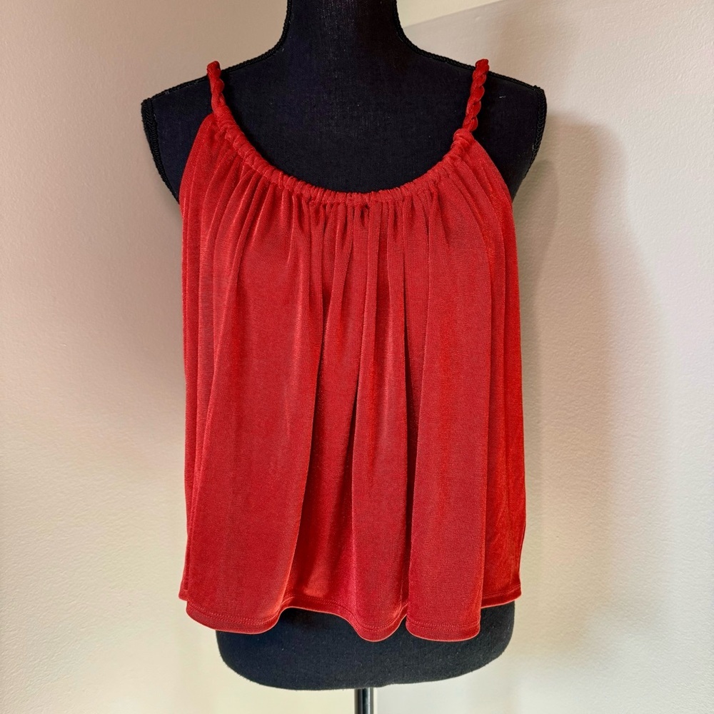 NWT express size M Shine Skimming Scoop Neck Twisted Strap Cami in Cinnabar